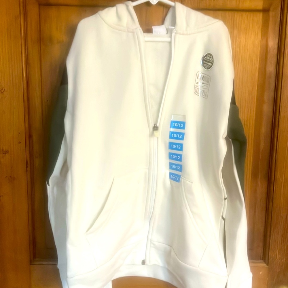 NWT puma sweat jacket. Size 10/12
